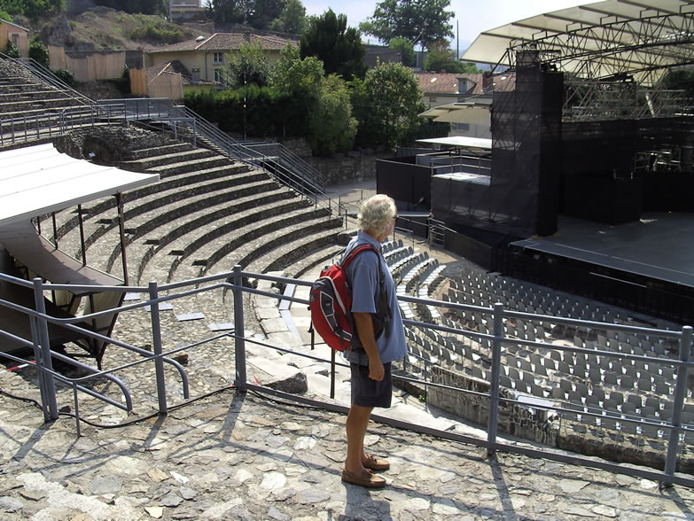 VISIT, VIENNE, Roman theatre 